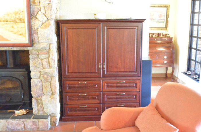 Solid Wood TV Cabinet